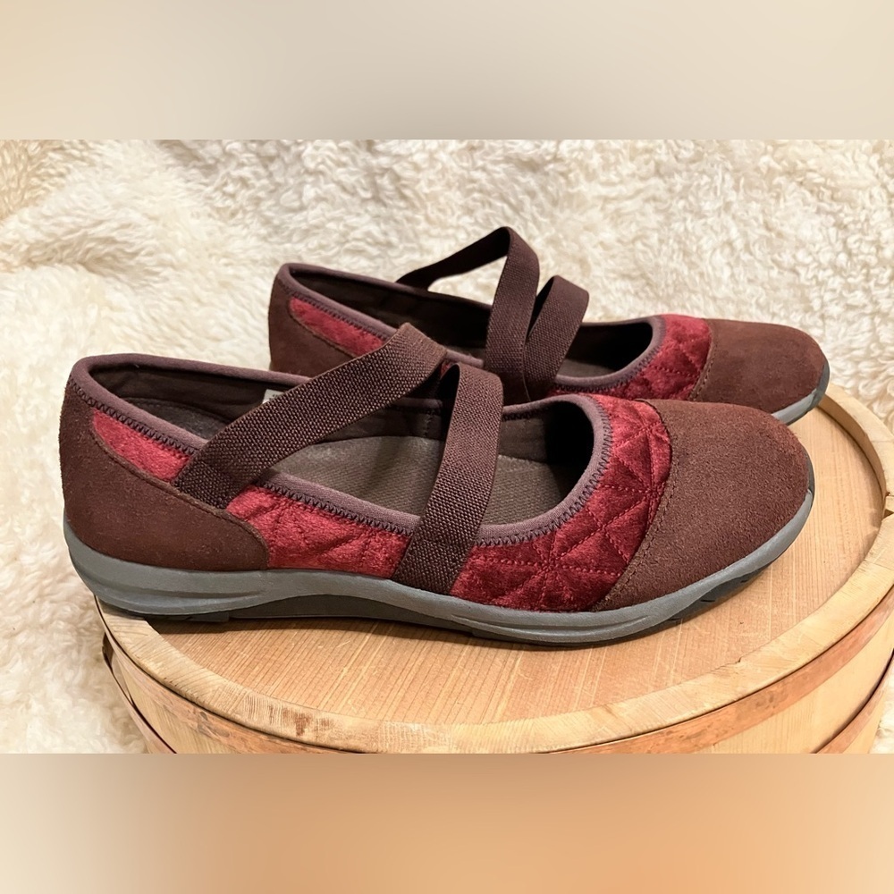 EUC Lands End Mary Jane Women’s Shoes Burgundy Suede  Stretch Strap 8D